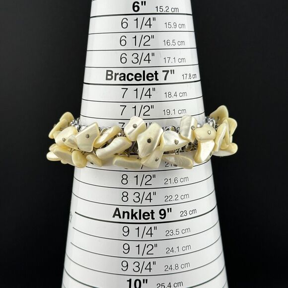 Vintage Cha Cha Mother Of Pearl Chips Bead Expandable Bracelet Signed Japan JSFK - Picture 8 of 9